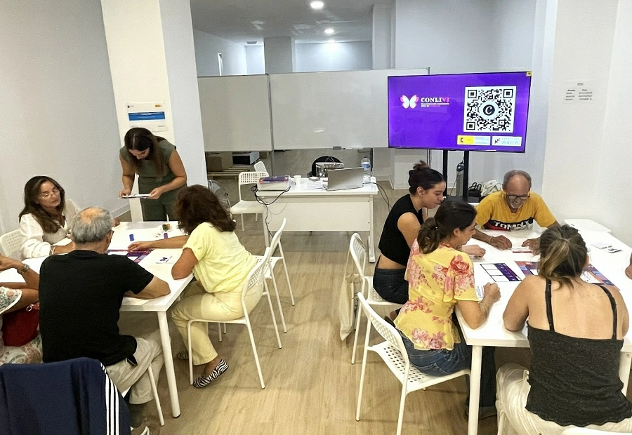 18 personas usuarias de Fundación Impulsarse participaron en una jornada de sensibilización desarrollada por Fundación Ávila para aprender a identificar conductas de riesgo, reflexionar sobre las dife