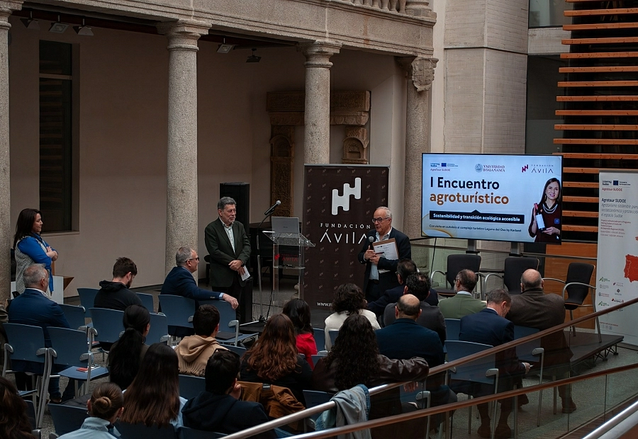 El proyecto AgroTour SUDOE impulsa en Ávila la transición ecológica del turismo rural