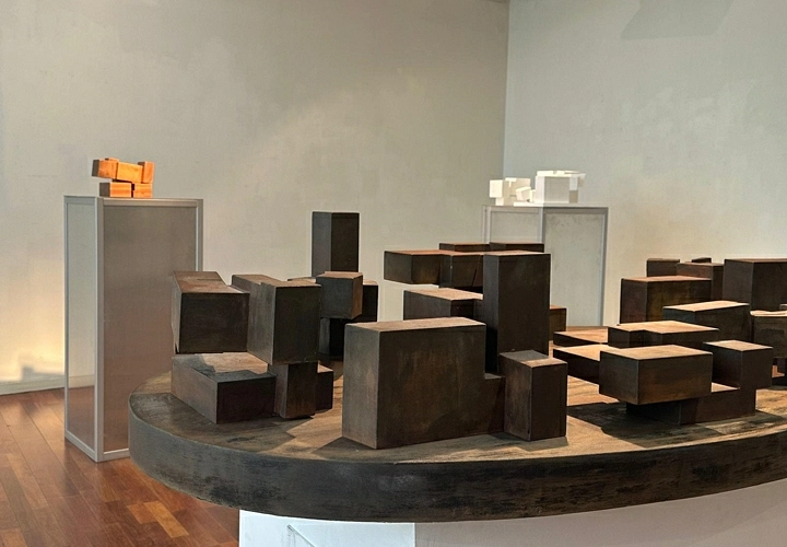 Miradas Urbanas del escultor Santiago López