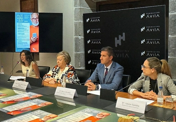 CaixaBank y Fundación Ávila continúan luchando contra la brecha digital con el programa Activate 3.0