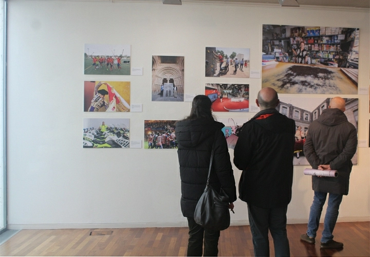 La exposición “Crónica Gráfica” regresa al Palacio Los Serrano como gran cita cultural y social de la provincia